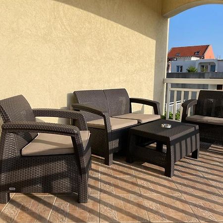 Apartment Place 2 Stay Χβαρ Εξωτερικό φωτογραφία