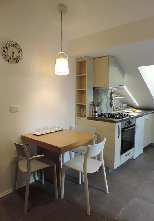 Apartment Place 2 Stay Χβαρ Εξωτερικό φωτογραφία