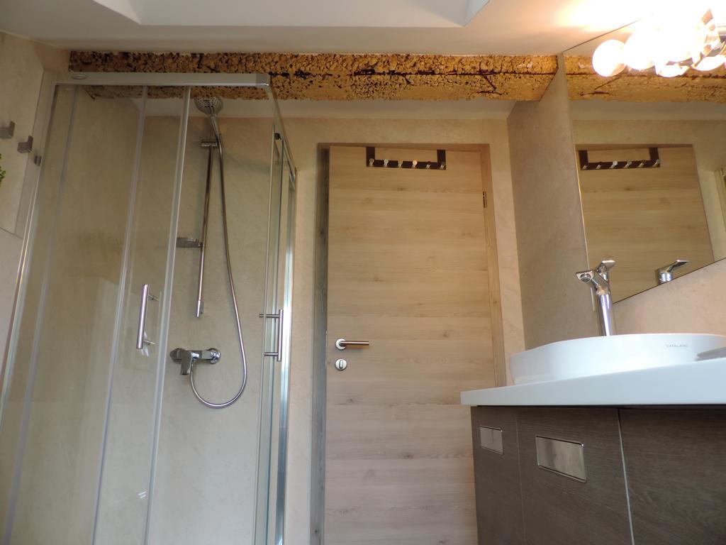 Apartment Place 2 Stay Χβαρ Εξωτερικό φωτογραφία