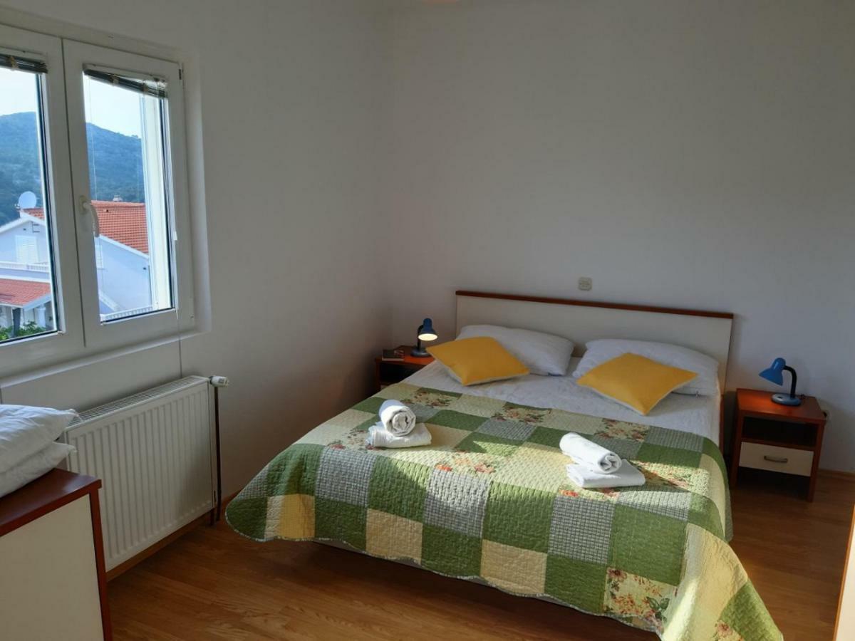 Apartment Place 2 Stay Χβαρ Εξωτερικό φωτογραφία