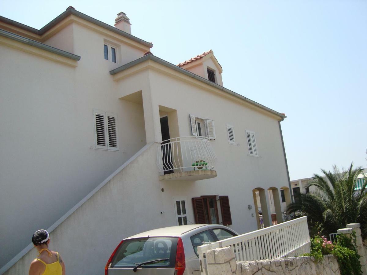 Apartment Place 2 Stay Χβαρ Εξωτερικό φωτογραφία